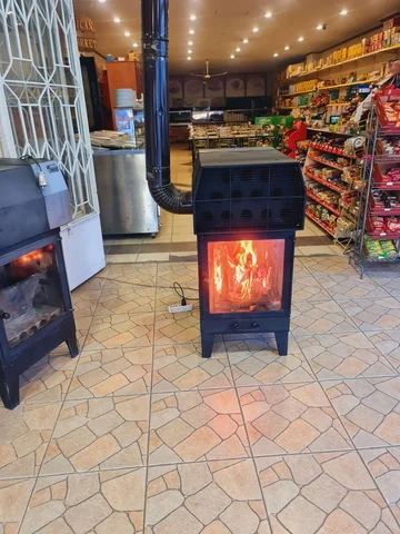 Poêle à bois avec ventilateur — AG-126 · 6