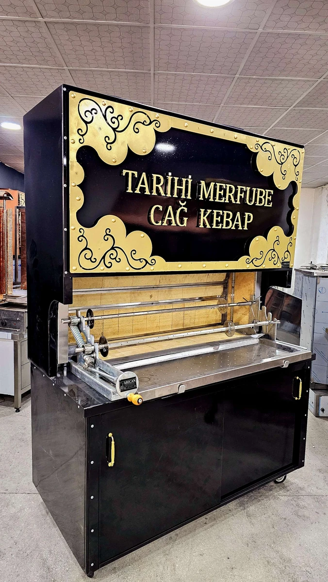 Holzbefeuerte Cağ-Kebab-Grills · Schwarzes Metall · 150 cm — AG-418 · 1