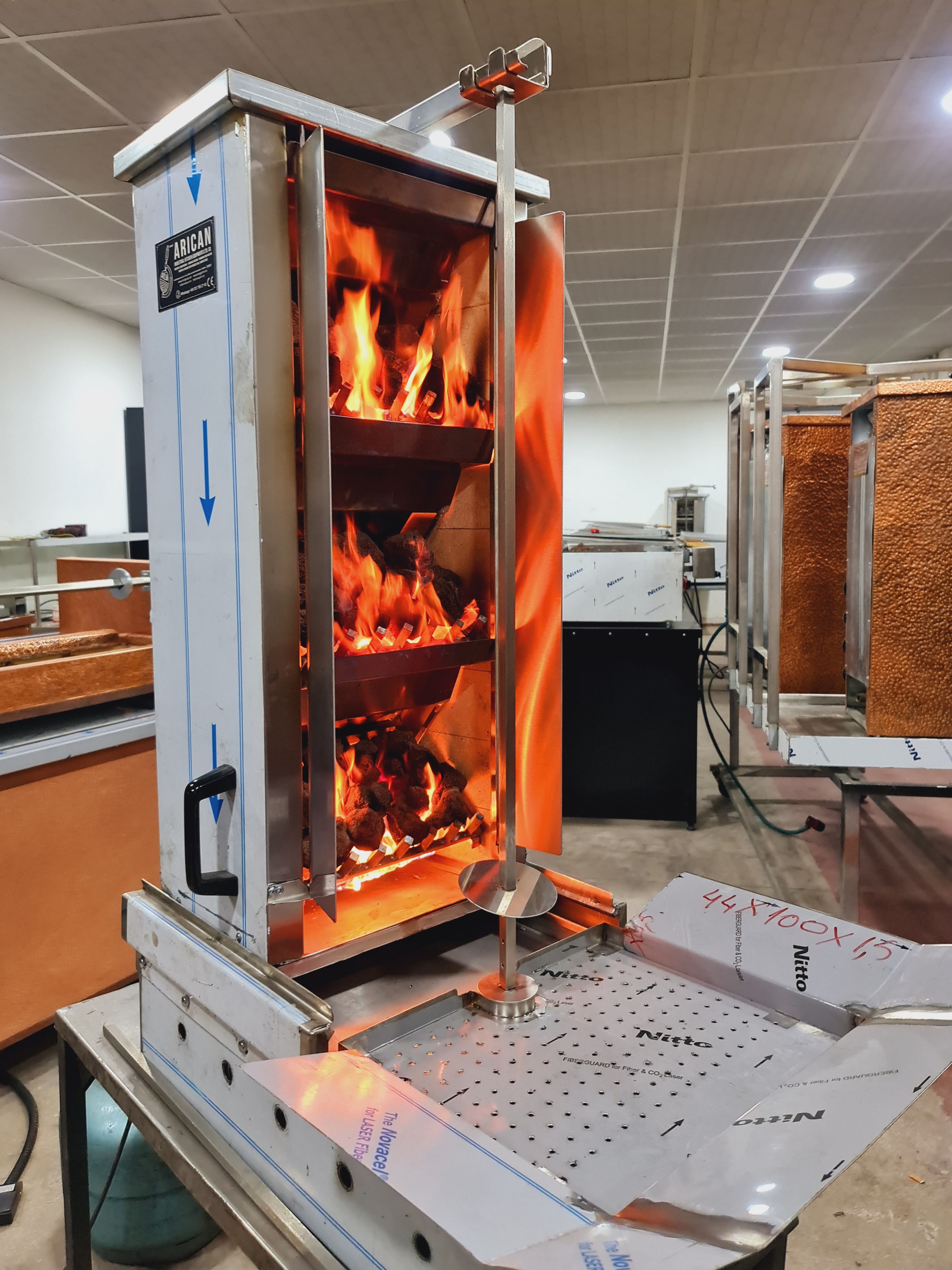 Gazlı Lav Taşlı Dik Döner Kebap Ocağı