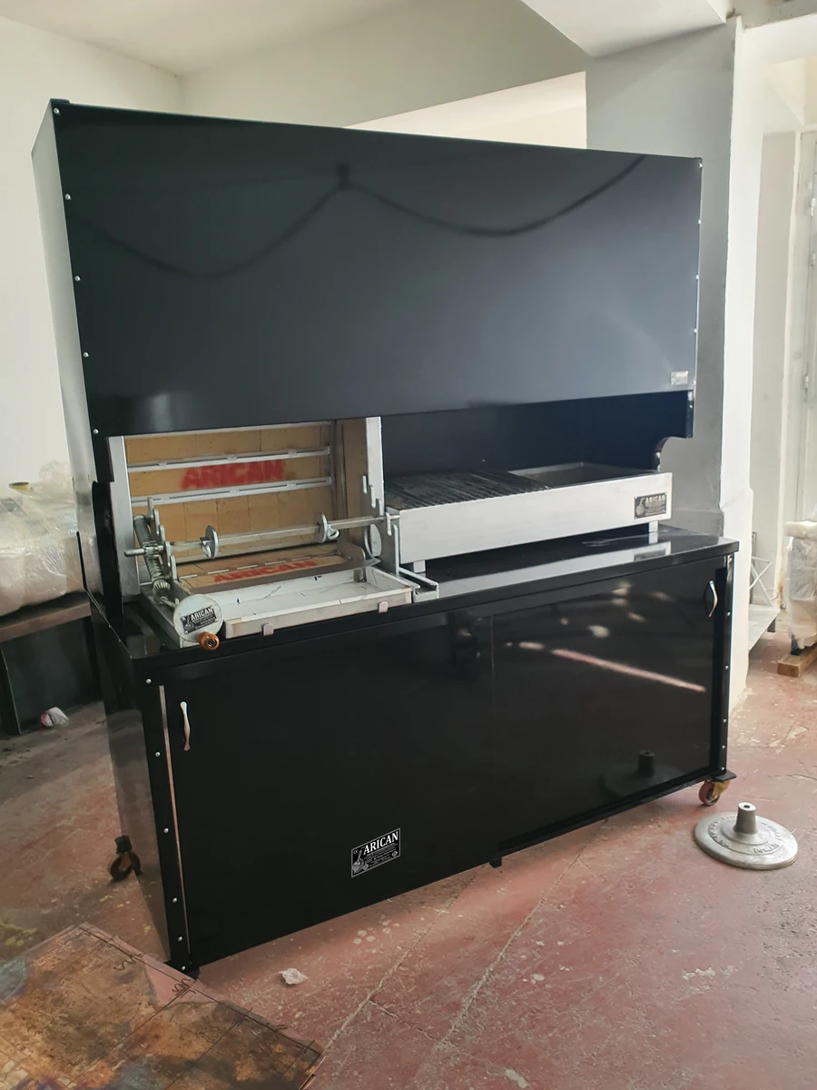 Machines à cağ kebab au bois · Métal noir · 200 cm — AG-143 · 1