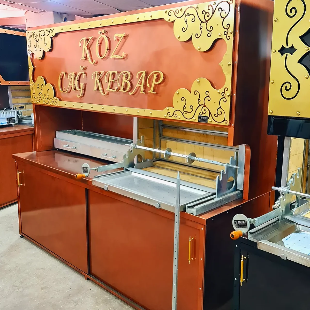 Holzbefeuerte Cağ-Kebab-Grills · Kupferoptik · 250 cm — AG-167 · 1