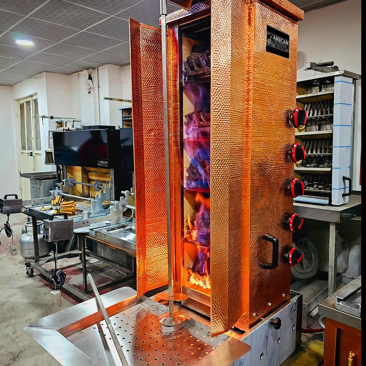 Gas & lava rock doner machine · Copper cladding, Motorised rotation — AG-406 · 1