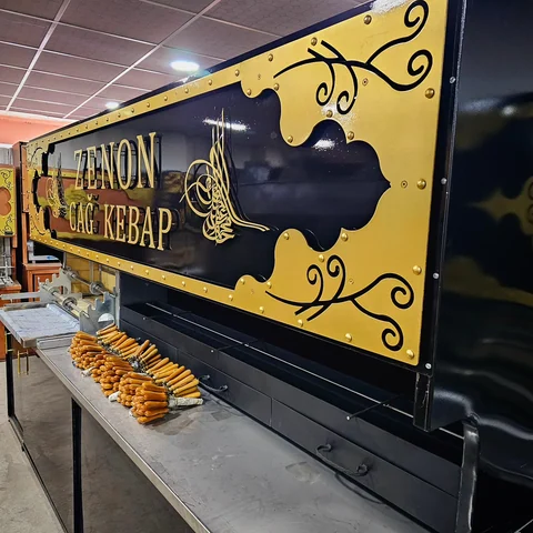 Machines à cağ kebab au bois · Métal noir · 350 cm — AG-438 · 4