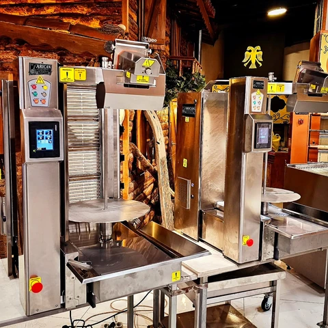 Machine à kebab avec découpe automatique · Rotation motorisée — AG-444 · 1