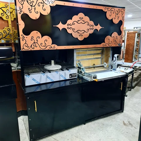 Holzbefeuerte Cağ-Kebab-Grills · Schwarzes Metall · 200 cm — AG-071 · 3