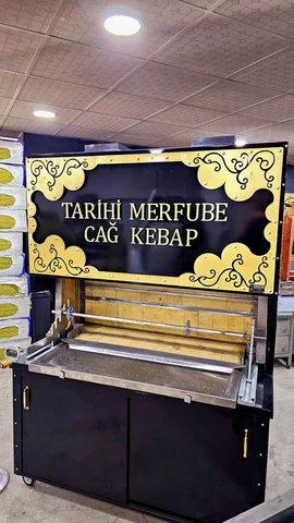 Holzbefeuerte Cağ-Kebab-Grills · Schwarzes Metall · 150 cm — AG-418 · 3