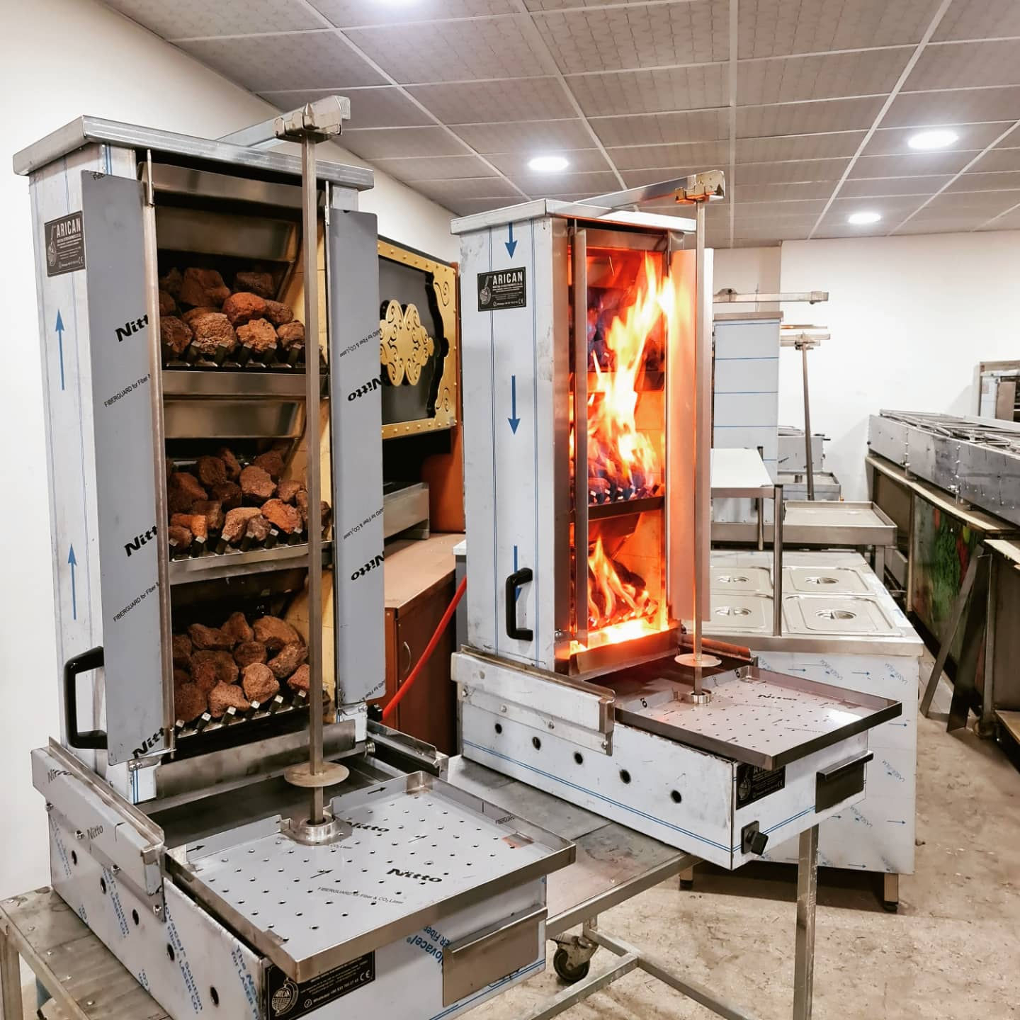 Kömürlü Gazlı Odunlu Dik Döner Kebap Izgarasi