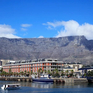 Table-Mountain_GettyImages-103891332.webp
