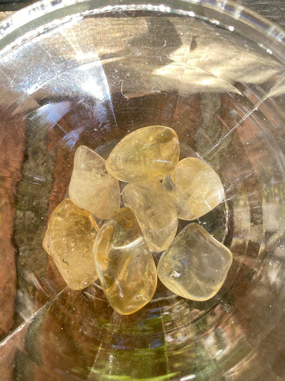 Thumbnail: 1 yellow citrine tumbled stone / small