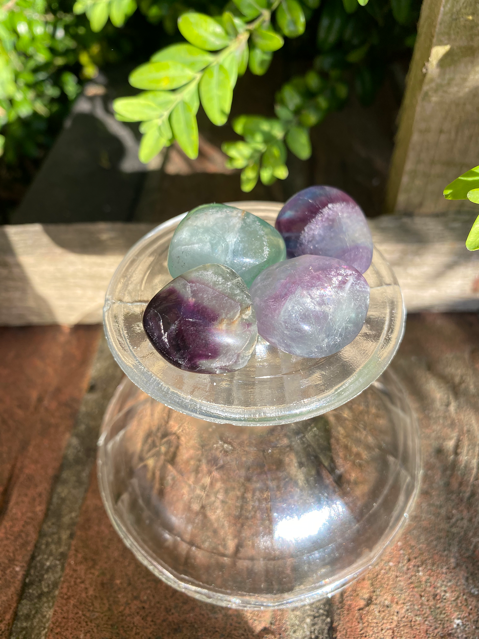 Thumbnail: 4 fluorite tumbled stones / medium