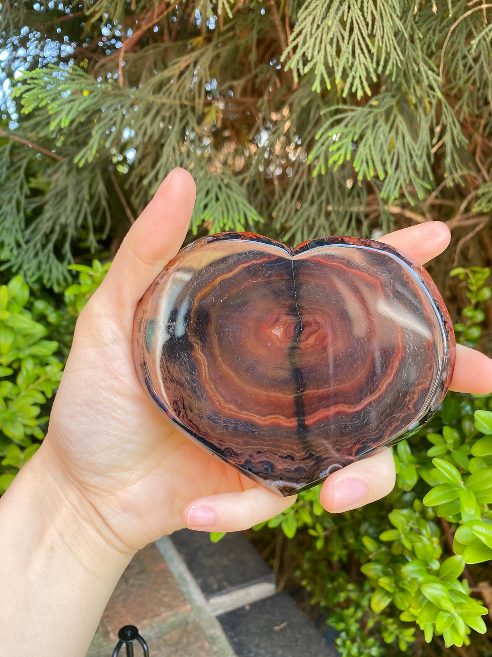 Thumbnail: Brown banded agate heart