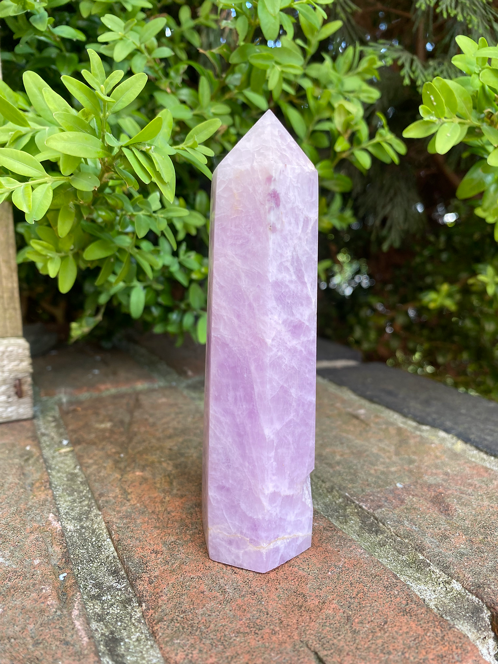 Thumbnail: Kunzite tower  / 260g