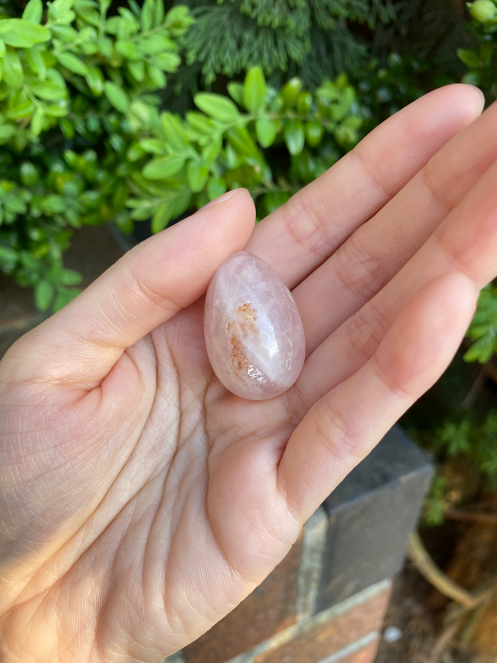 Thumbnail: 1 rose quartz egg / medium