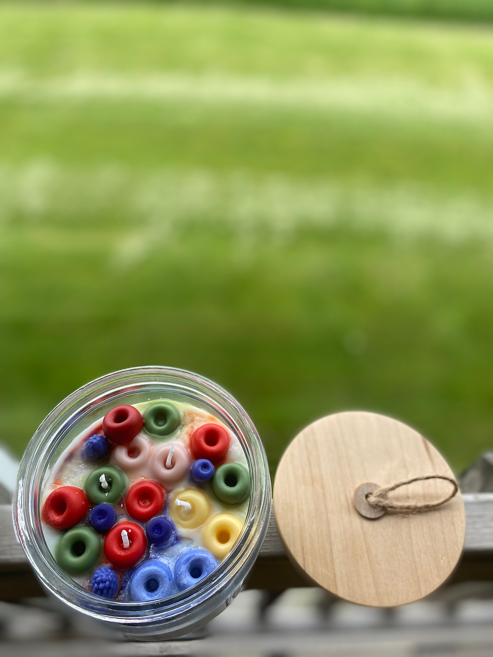 Thumbnail: Fruit loopz cereal candle