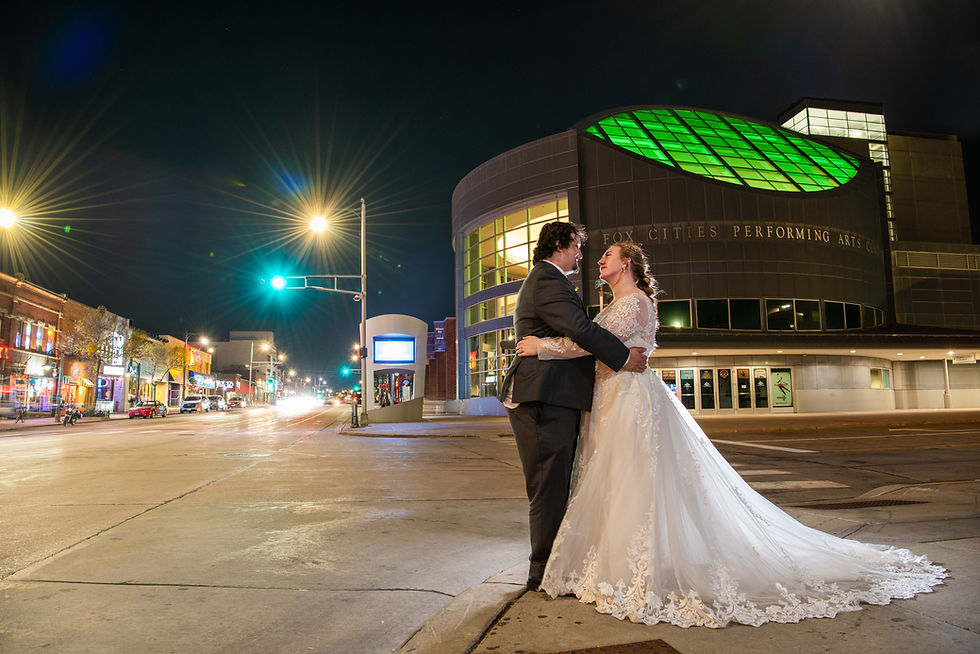 Maggie & Aaron's Stunning Backyard Wedding