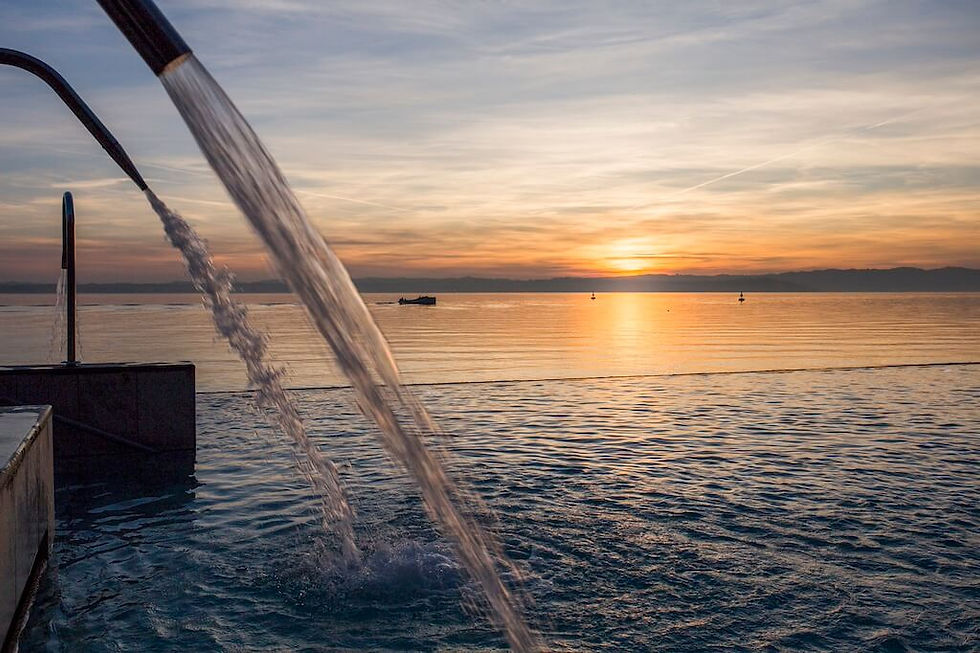 Aquaria Thermal Spa outdoor pools in Sirmione with Lake Garda views – complete guide to Sirmione thermal baths