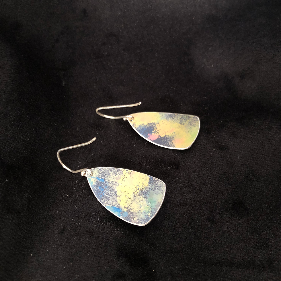 Thumbnail: Medium Anodised Dangle #18