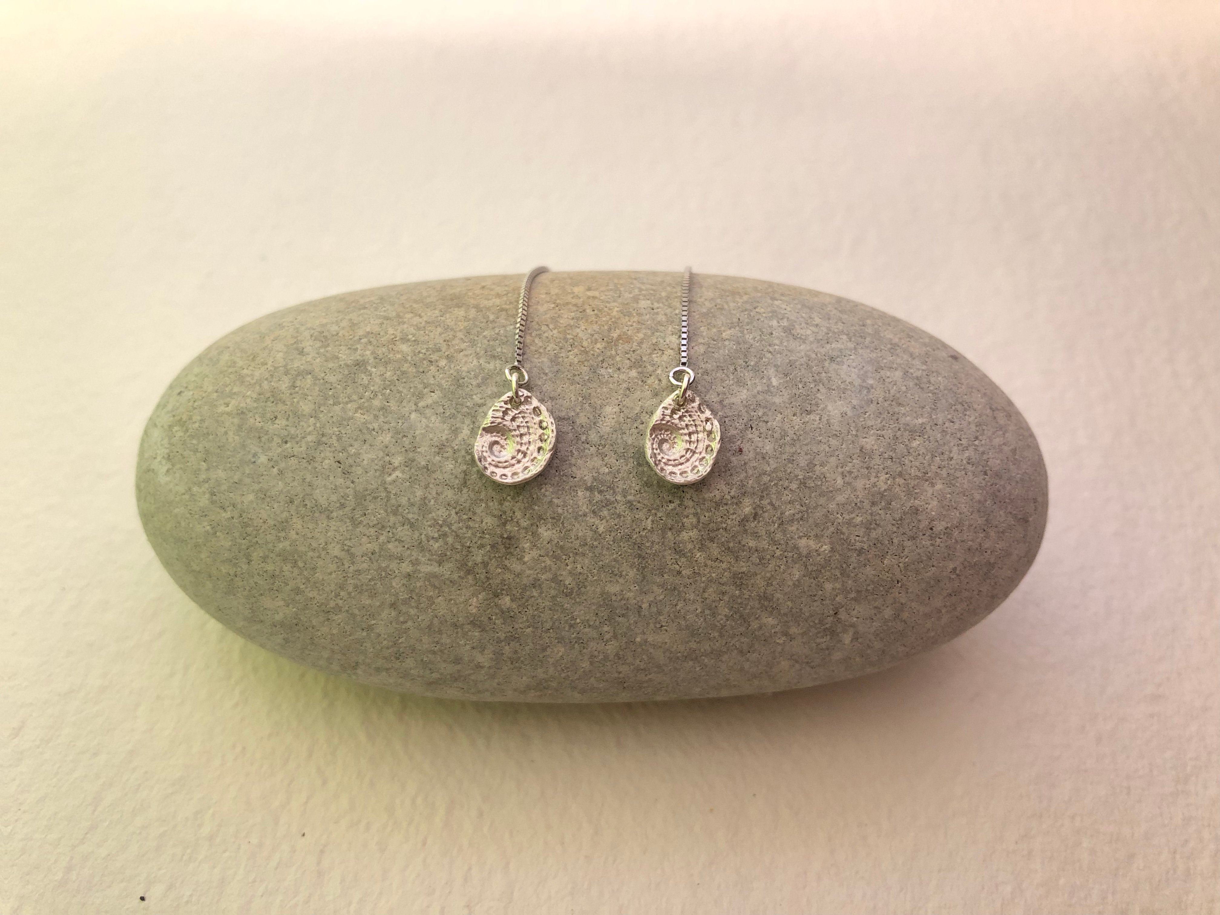 Abalone Imprint Threading Earrings