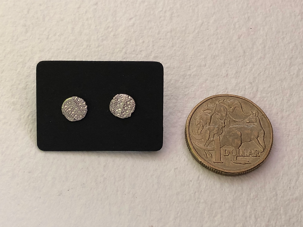 Thumbnail: Sea-urchin imprint stud