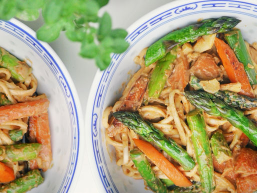 Peanut sauce noodles with asparagus #20minutedinner