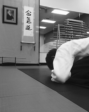 aikido sensei bows toward shomen, rei - etiquette