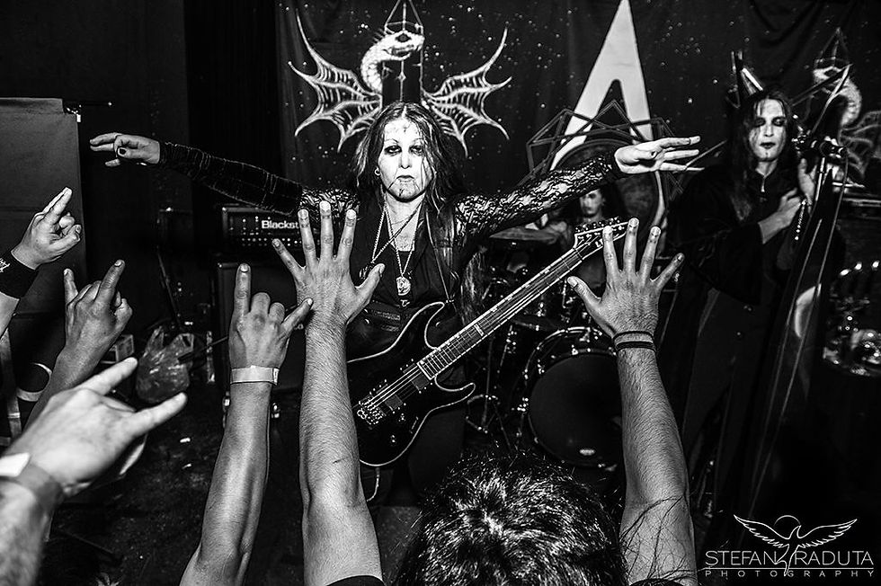 Hetroertzen @ Saint Vitus Bar.