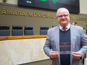 Tiago Albrecht recebe reconhecimento nacional e coloca Porto Alegre entre os mandatos mais bem avaliados do NOVO