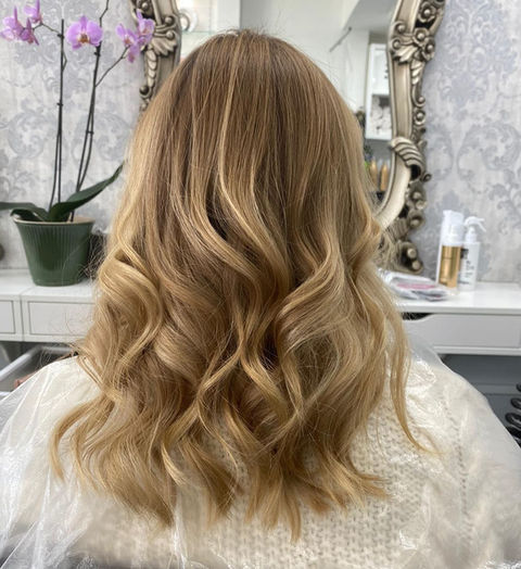 Highlights & curly blow dry
