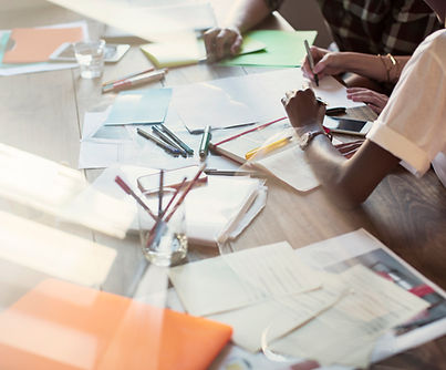 Réunion de travail chez QualiPerformance pour le pilotage de projets d’externalisation de la relation client