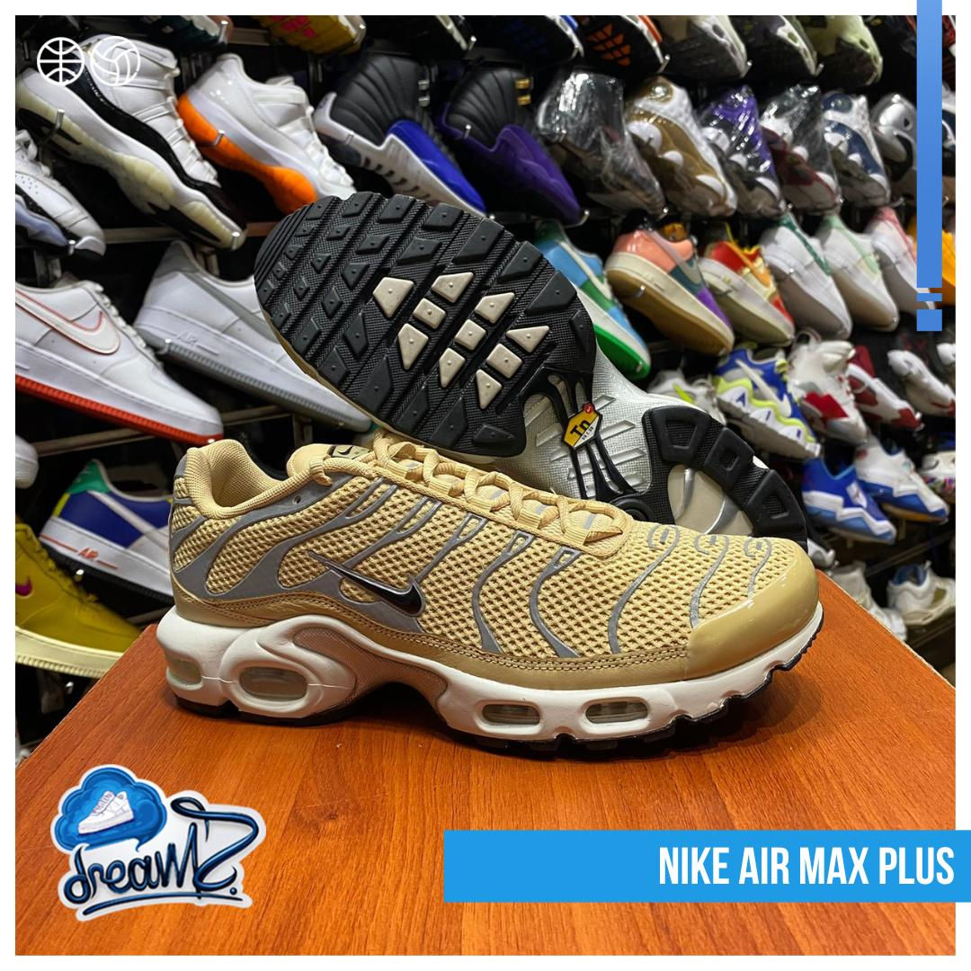 Nike Air Max Plus "Sesame"