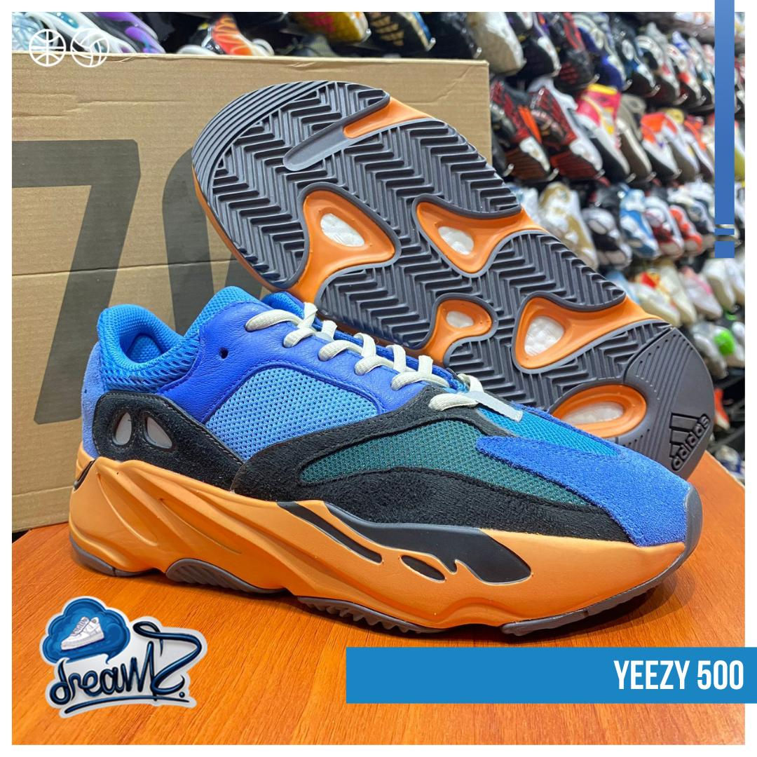 Adidas Yeezy Boost 700