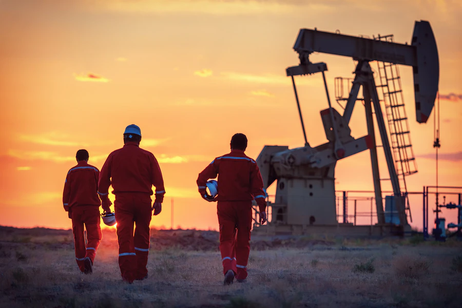 oil-workers-work-field_73899-1356.webp