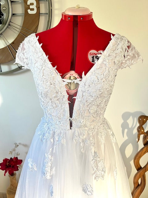 Miniaturbild: Robe de mariée - Modèle "Maria" - création artisanale unique