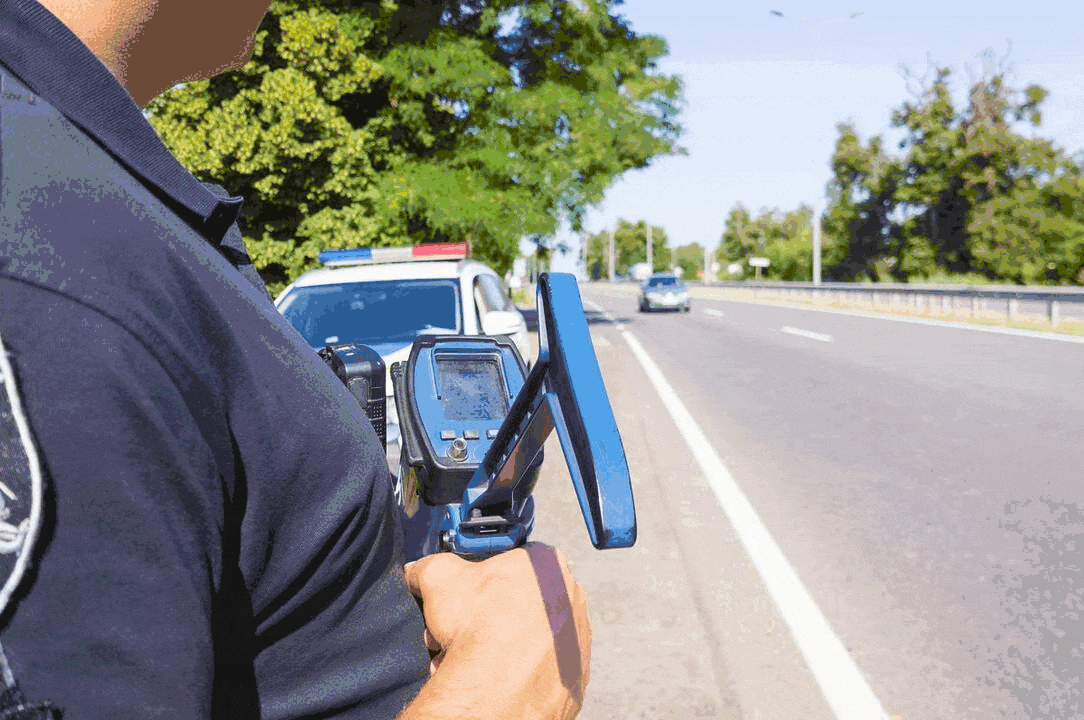 Moving-Gif-Speeding.gif