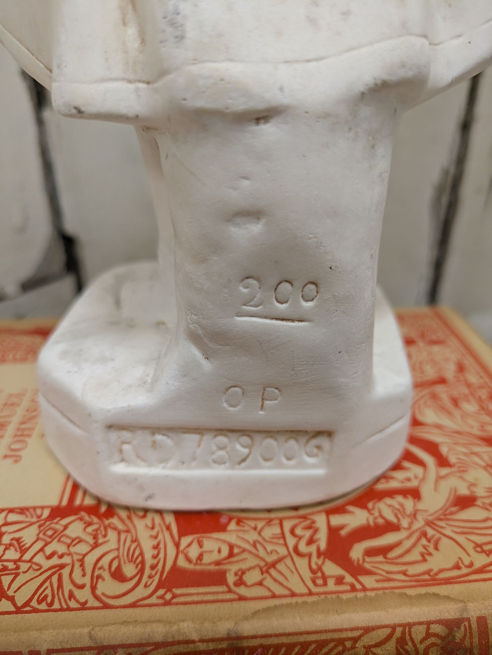 Thumbnail: Nenette, French chalk figure