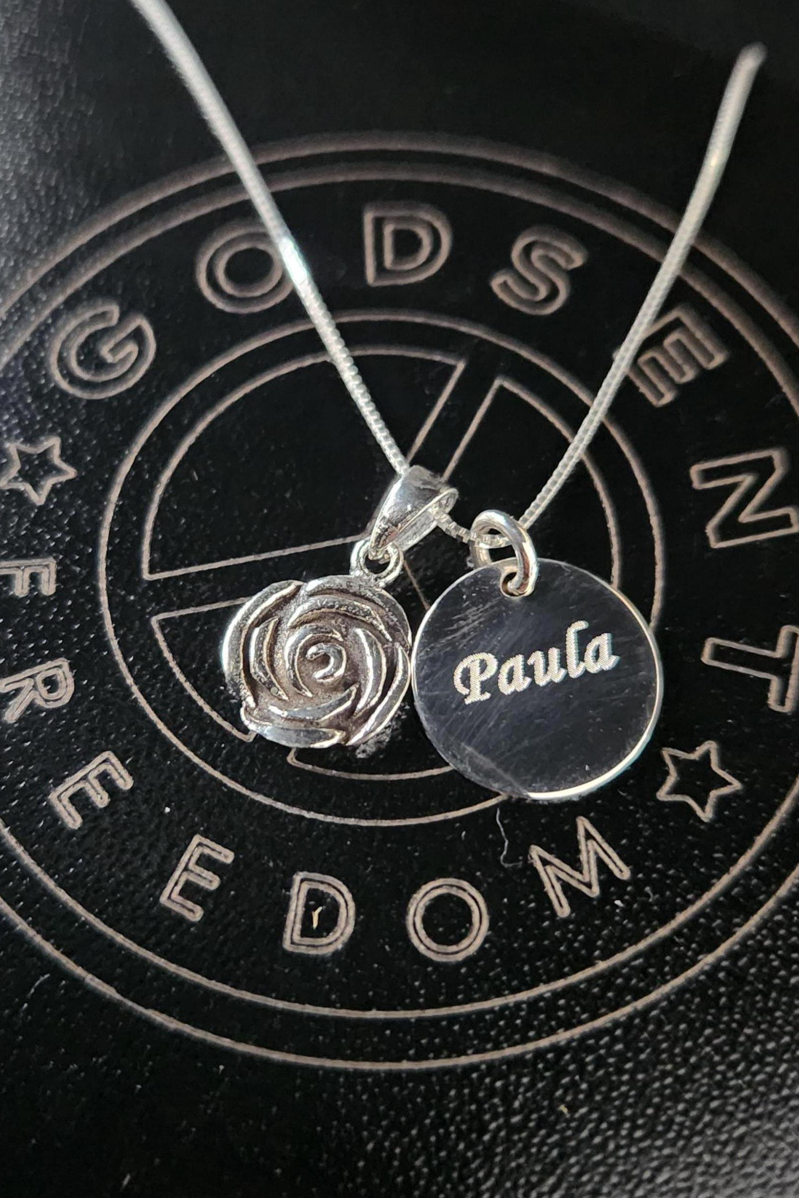 925 Silver Tiny Rose Bud Floral Charm Disc Necklace