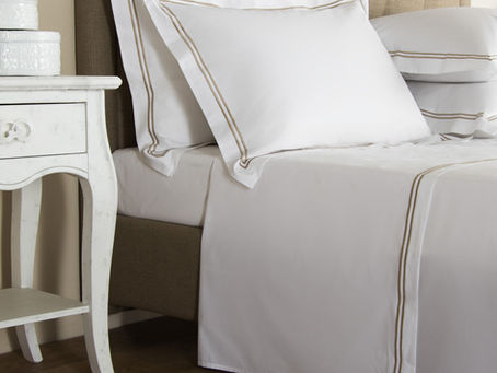 Frette Classic cotton percale sheet set with two embroidered borders, in white and khaki