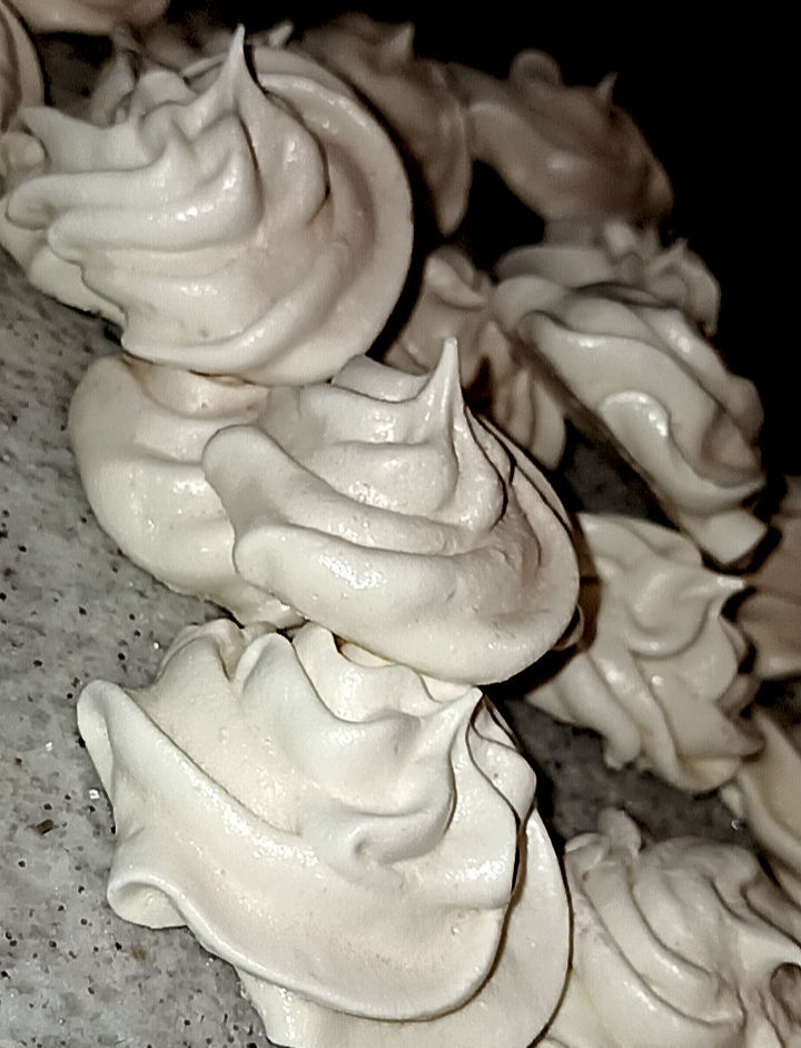 Small-Batch Meringue Cookies