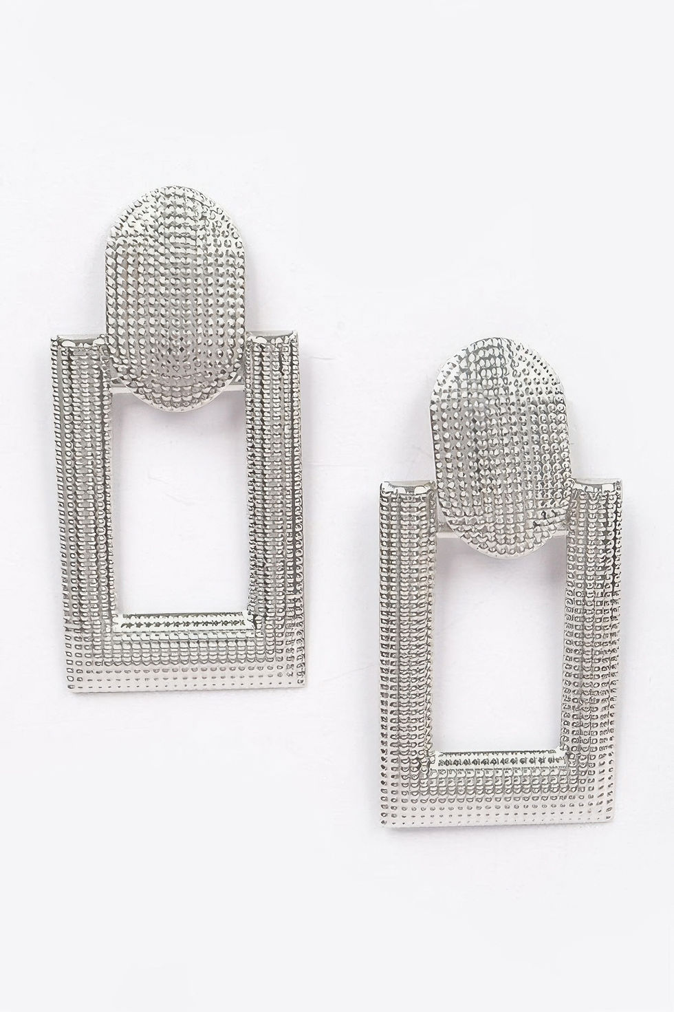 Thumbnail: Chic Statement Earring