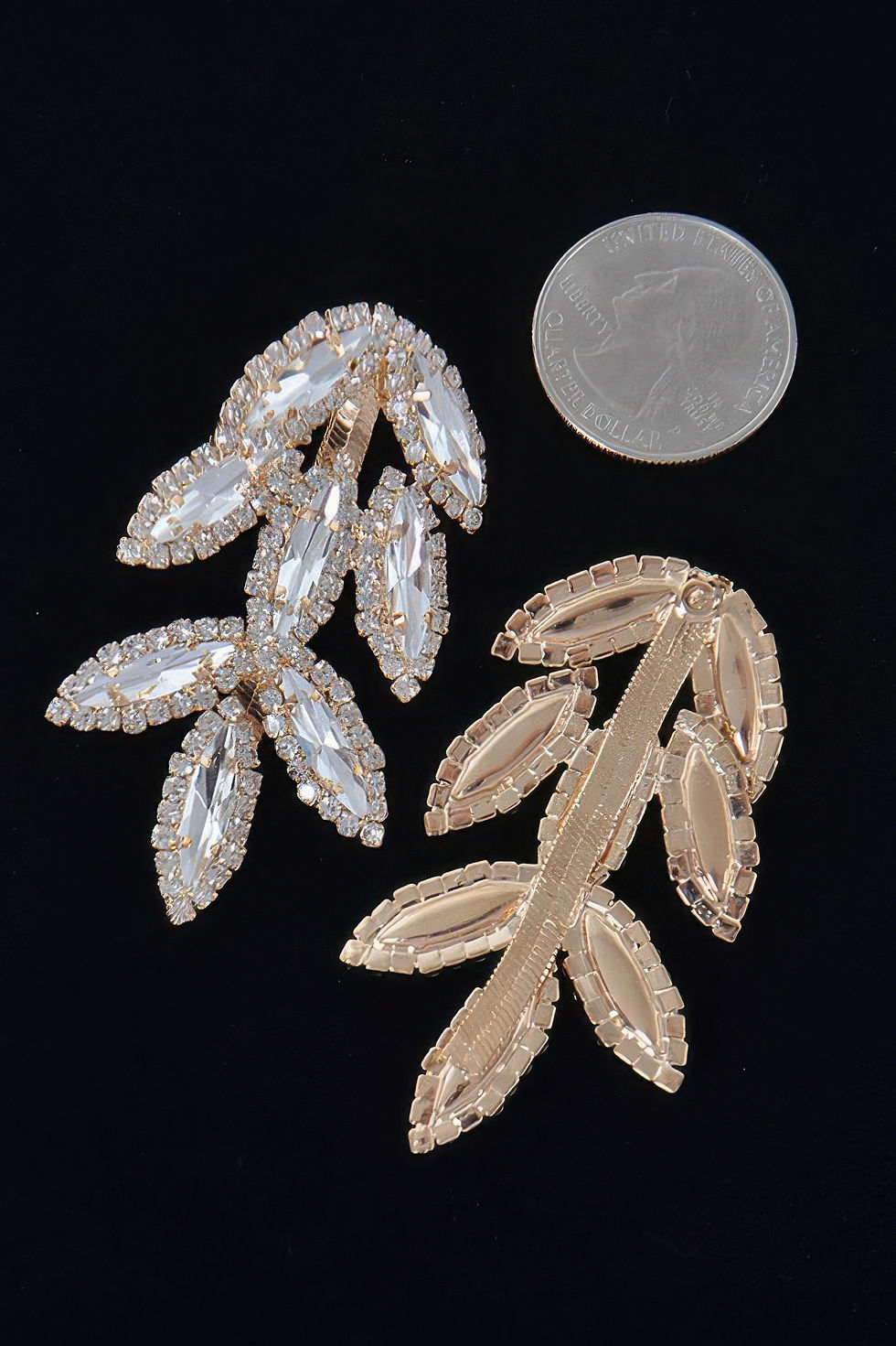 Thumbnail: Rhinestone Leaf Earring