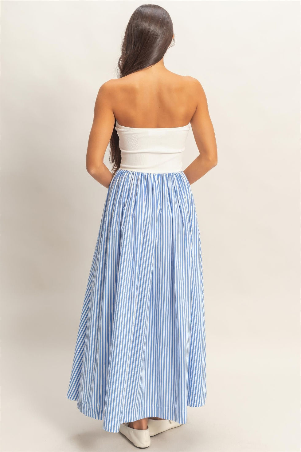Thumbnail: Striped Strapless Flowy Midi Dress