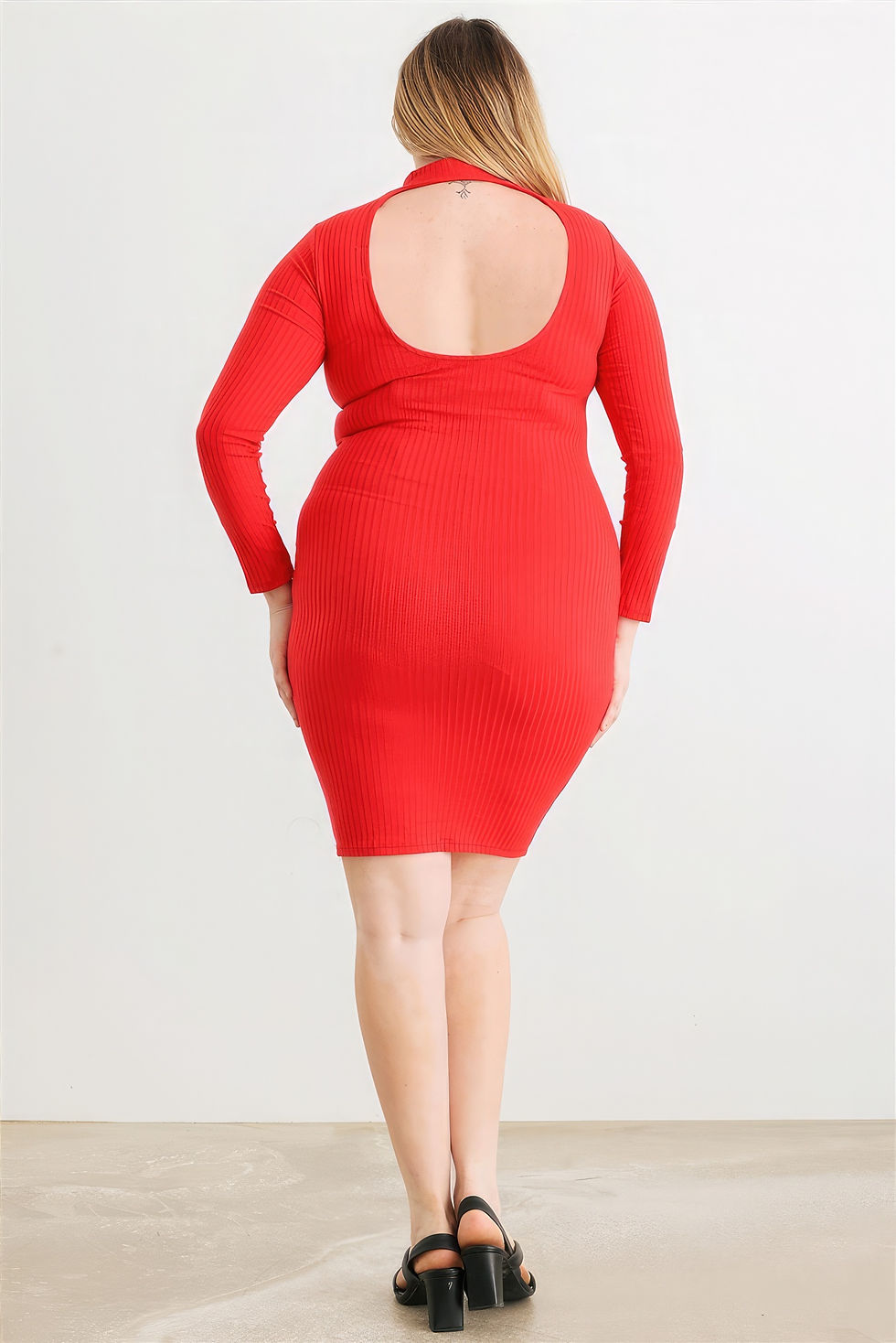 Thumbnail: Plus Red Ribbed Long Sleeve Mock Neck Cut-out Back Midi Dress