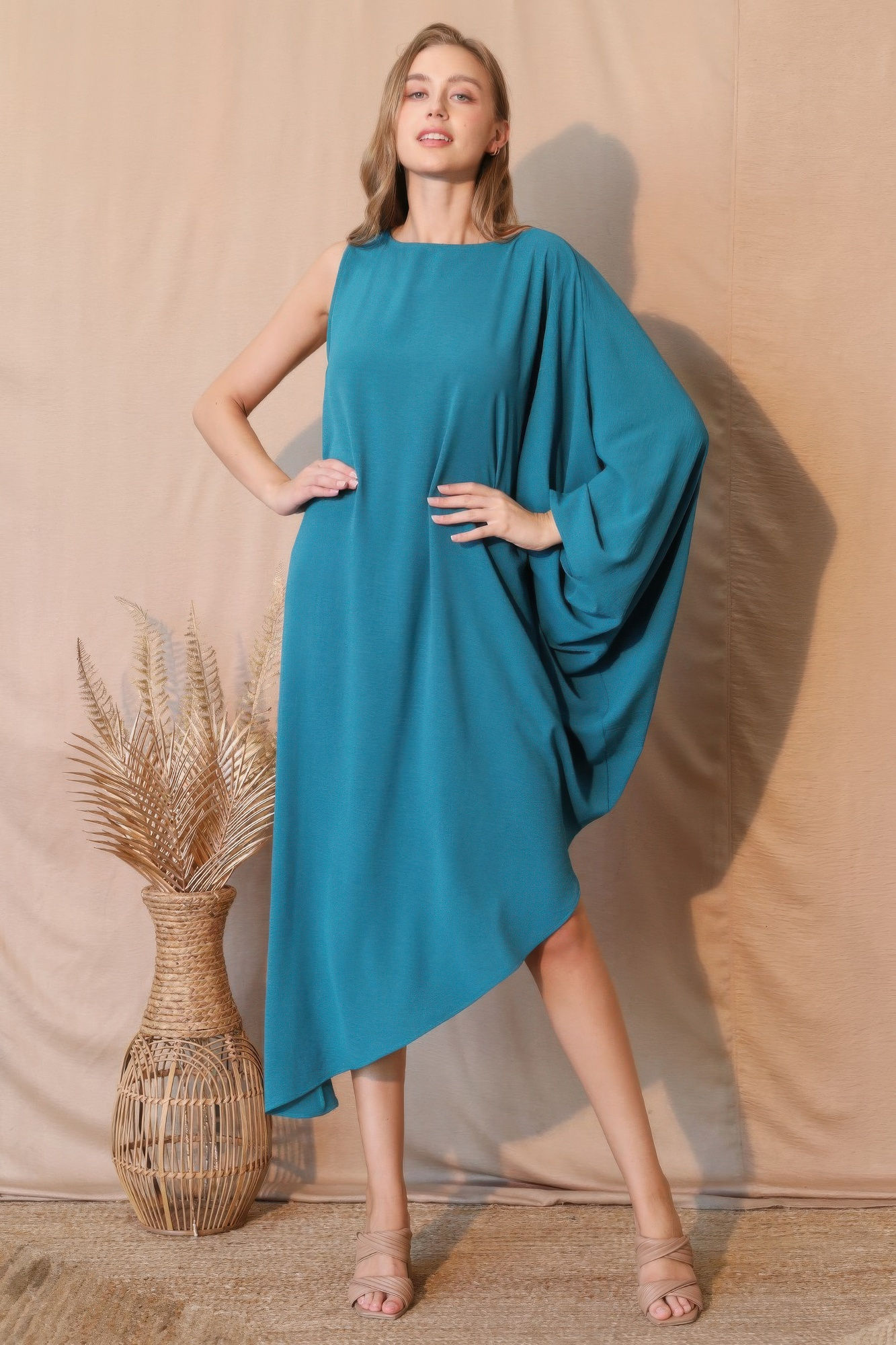 Matte Crepe One Sleeve Dress