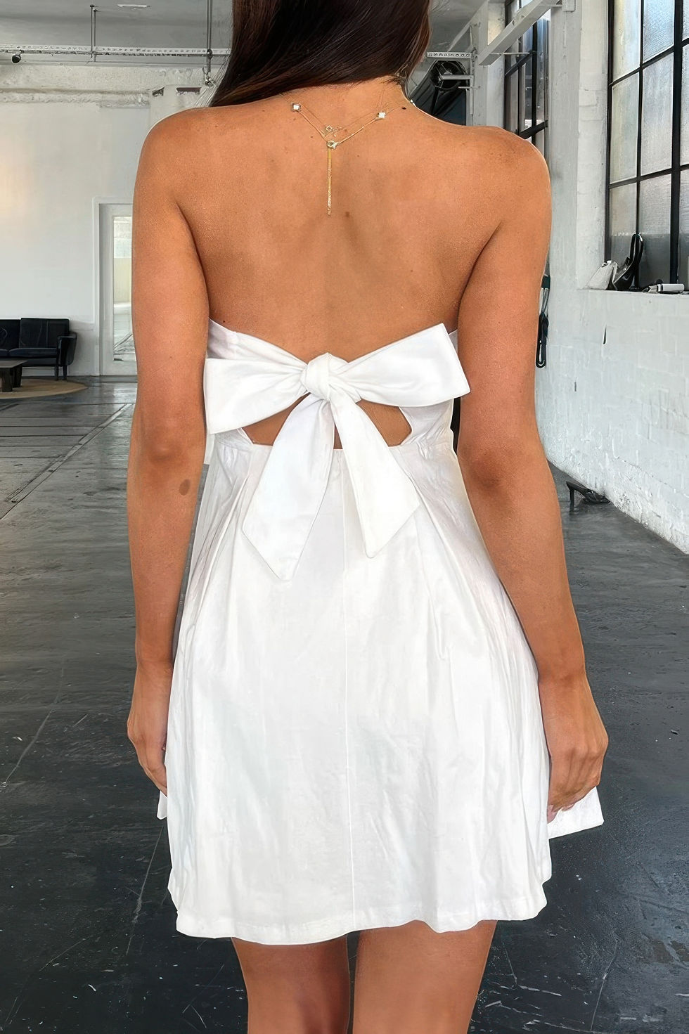 Thumbnail: Off Shoulder Elegant Tube Cuff A Swing Short Dress