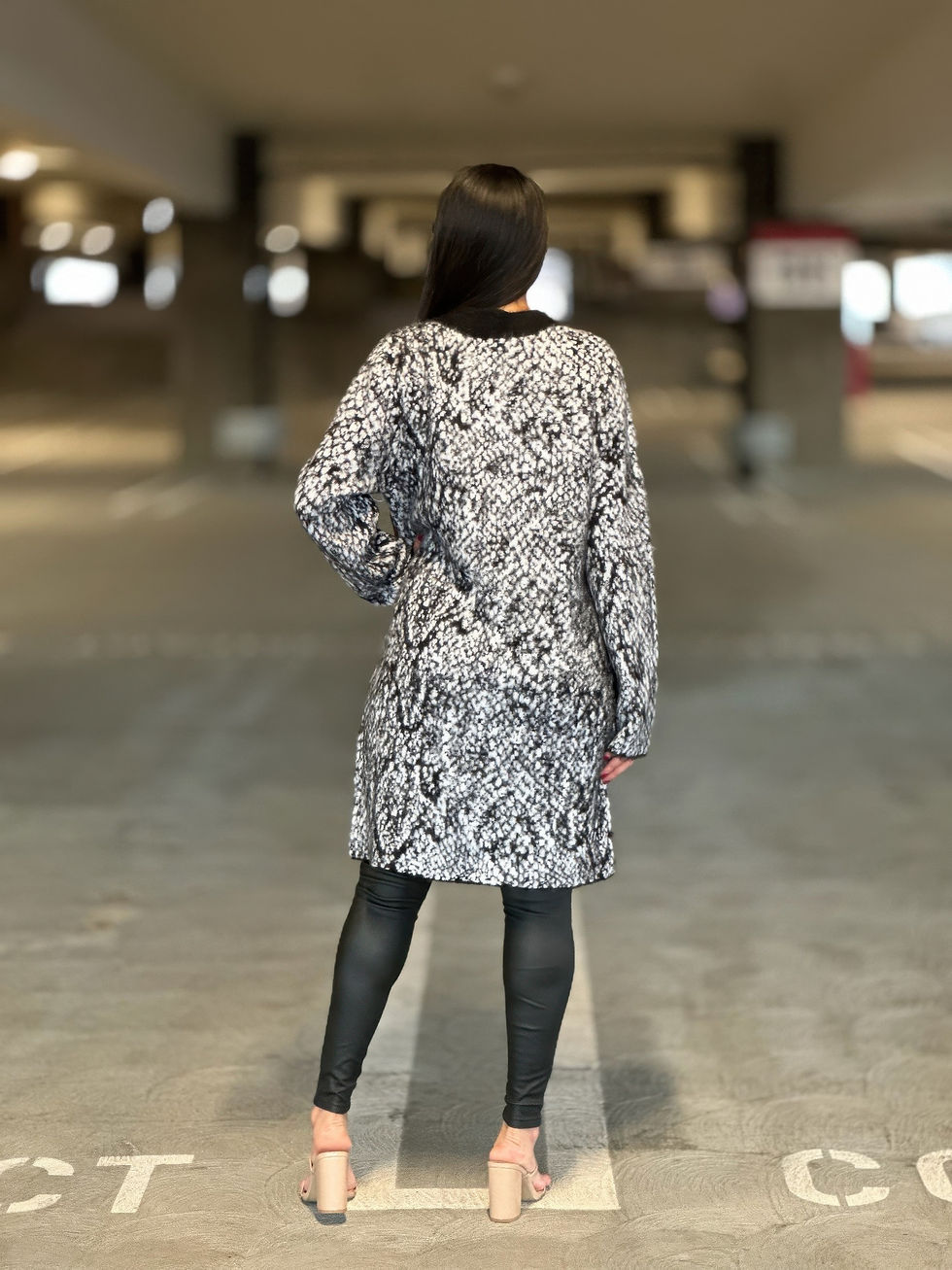 Thumbnail: Big Button-down Long Sleeve Snake Print Cardigan