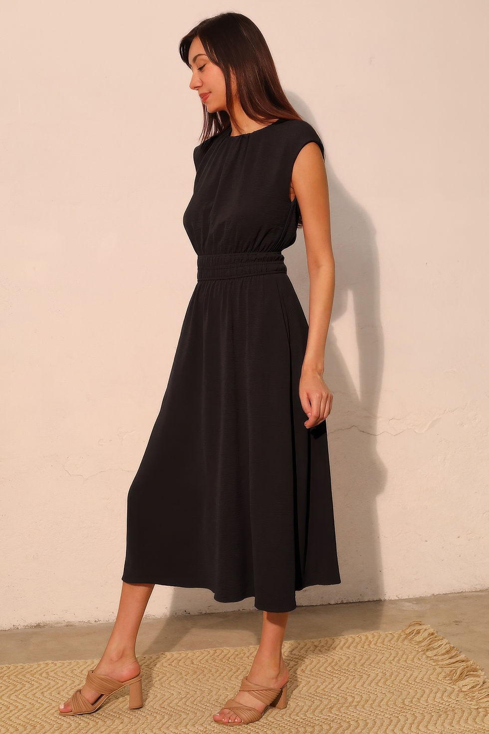 Thumbnail: Matte Crepe Ruched Elastic Midi Dress
