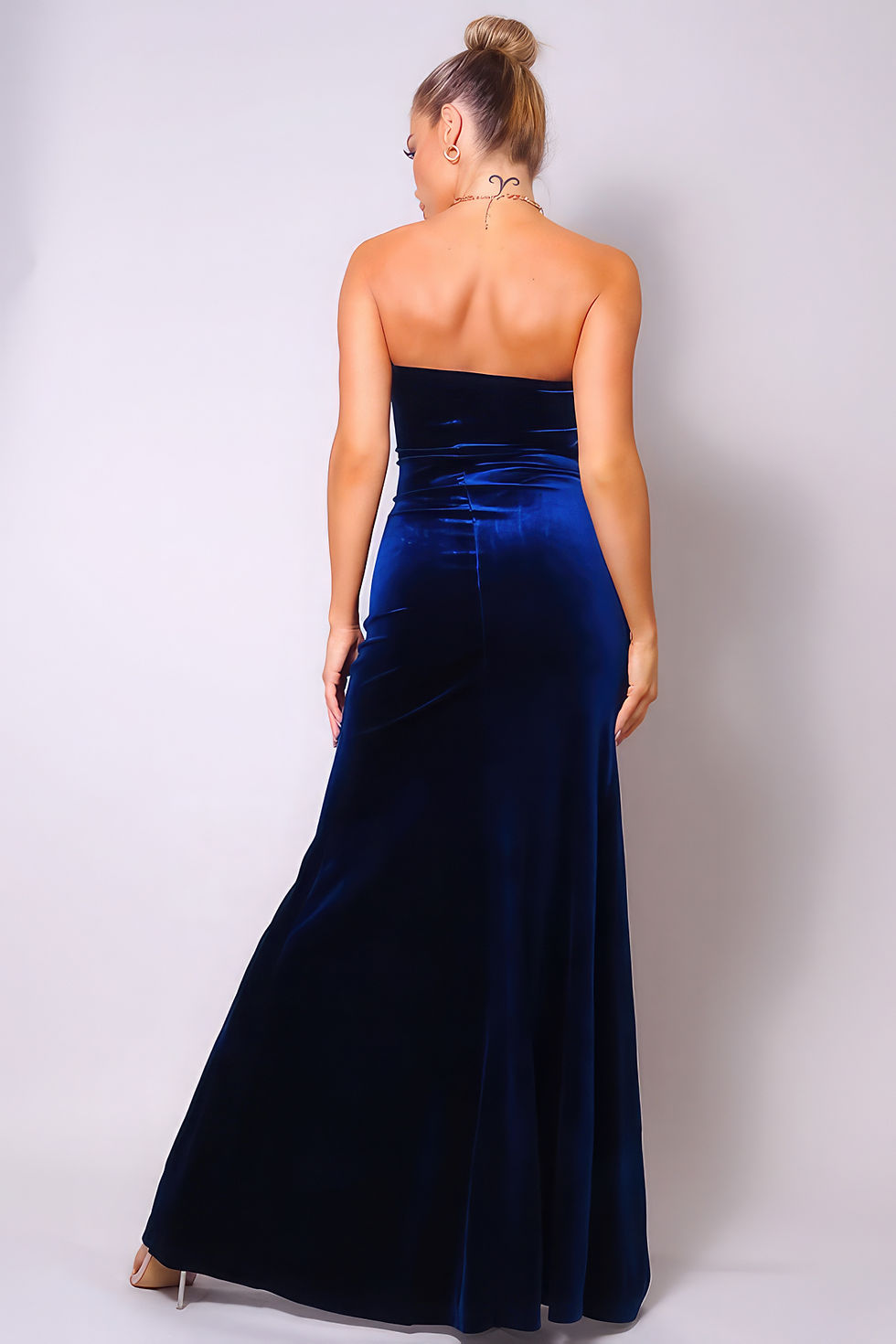 Thumbnail: Strapless Sweetheart Maxi Velvet Dress
