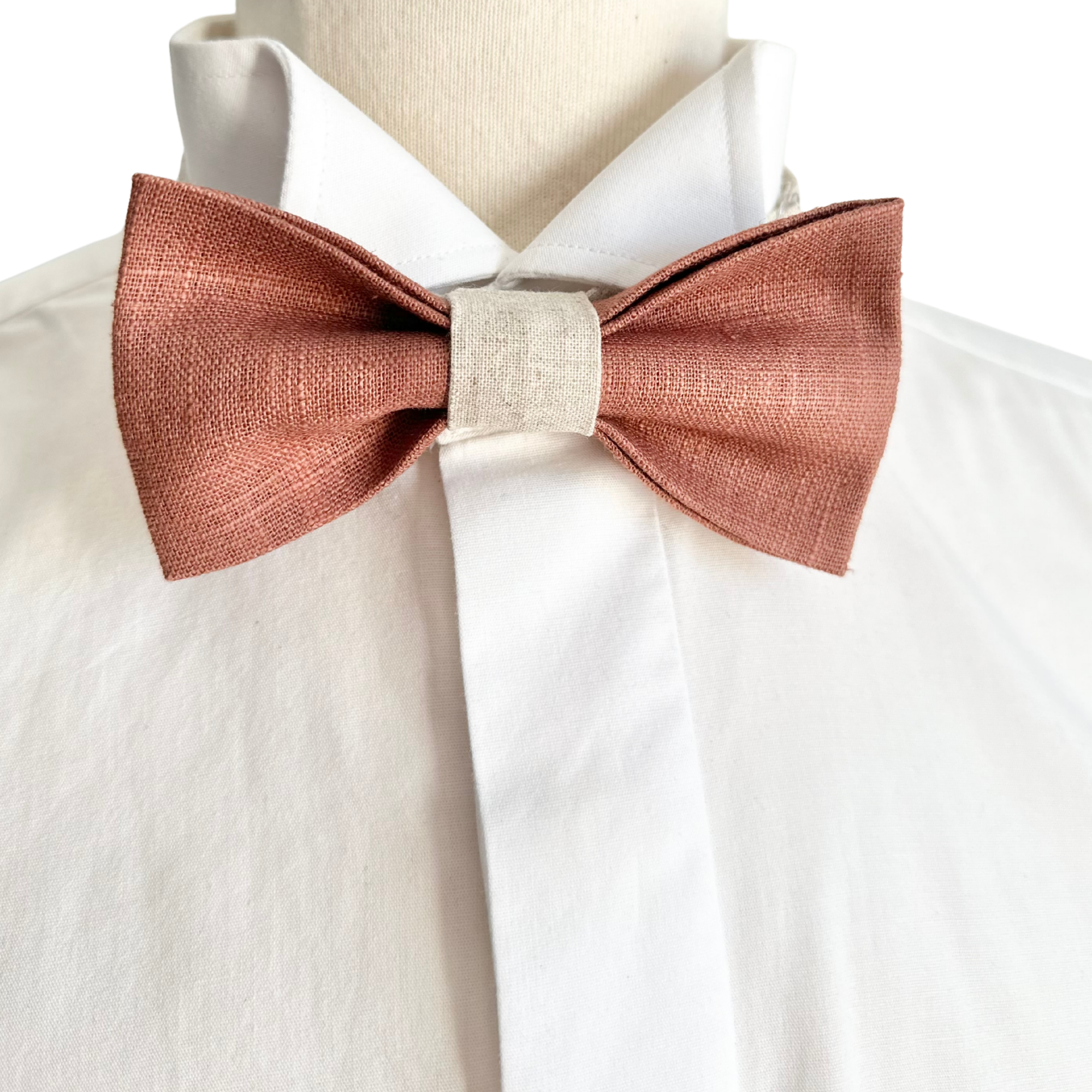 Noeud papillon mariage champetre en lin terracotta avec milieu du noeud beige lin