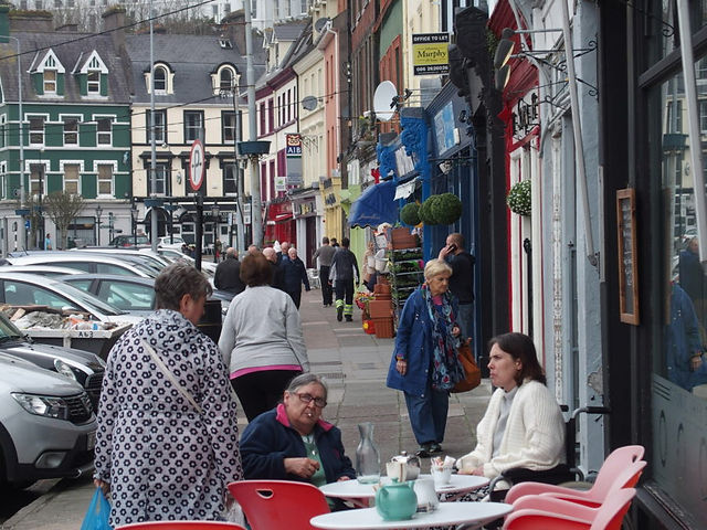 Bustling town filled with bustlers