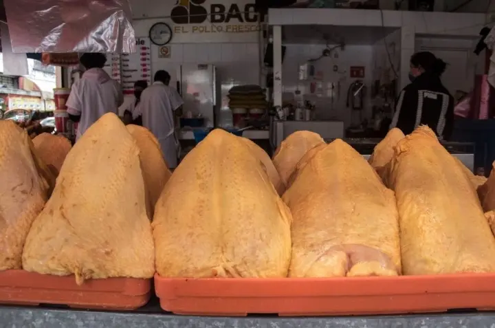 El precio del pollo alcanza nivel récord en mayo